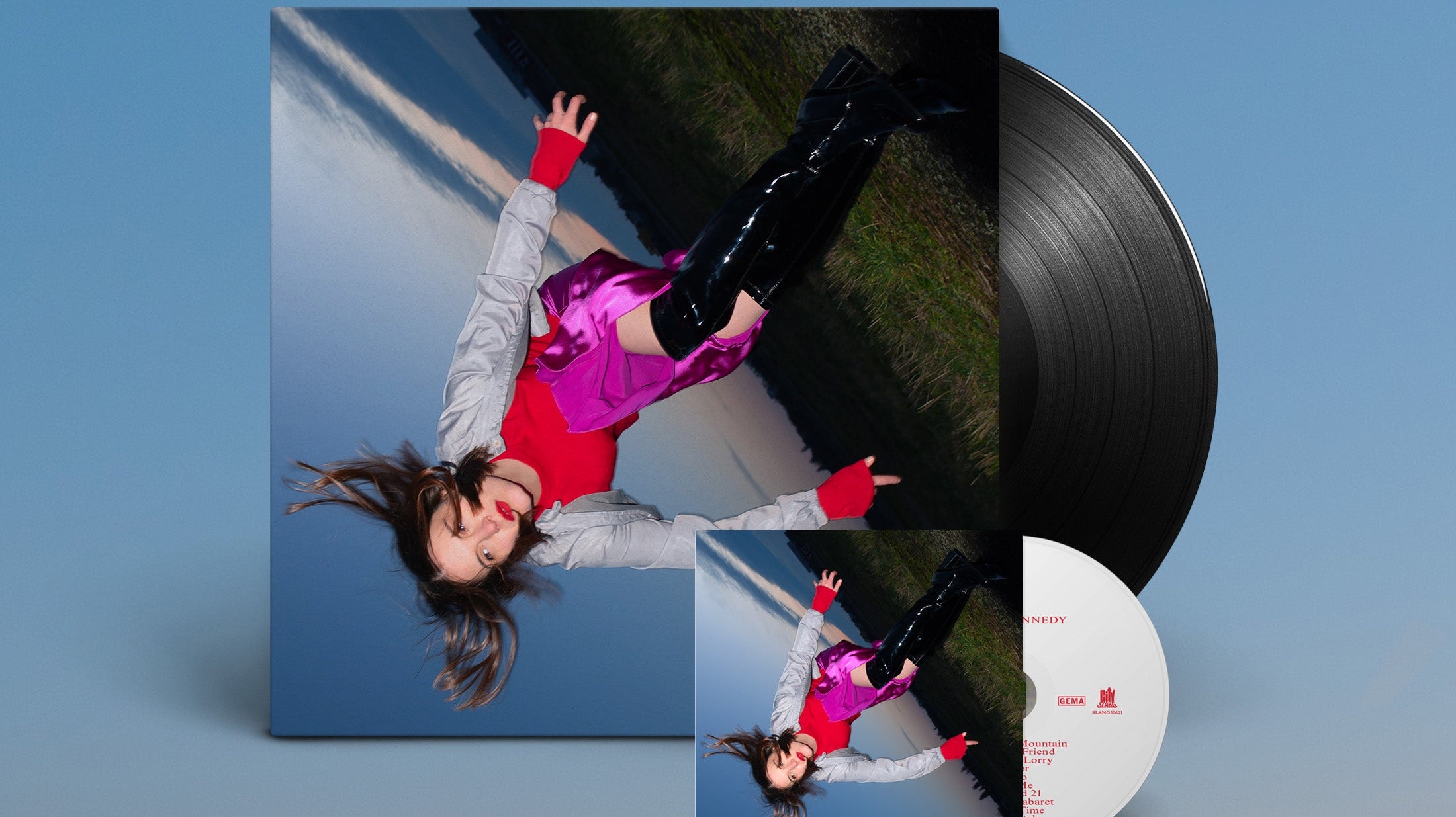 Sophia Kennedy Releases 'Squeeze Me'